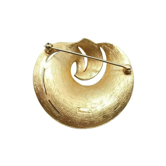 Crown Trifari Modernist Textured Swirl Vintage Mid Century Gold Tone Brooch - Picture 4 of 4